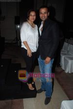 Rohit Roy at Raell Padamsee play in Trident on 8th Aug 2010 (2).JPG
